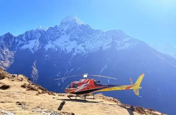 Helicopter in Langtang