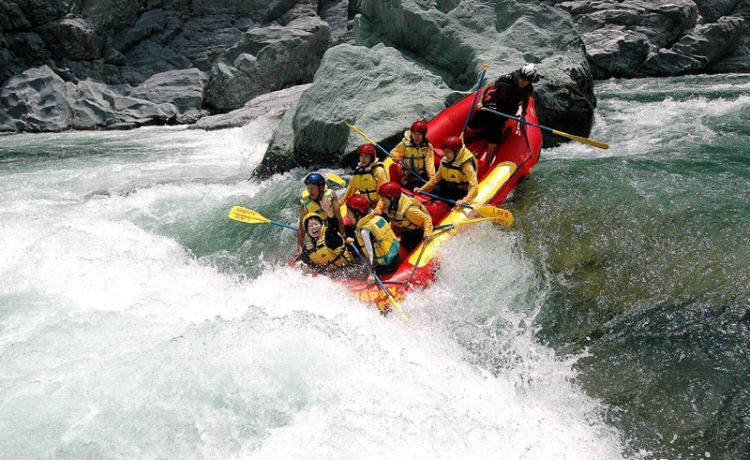 Upper Bhote Koshi River rafting (grade 4 – 5)
