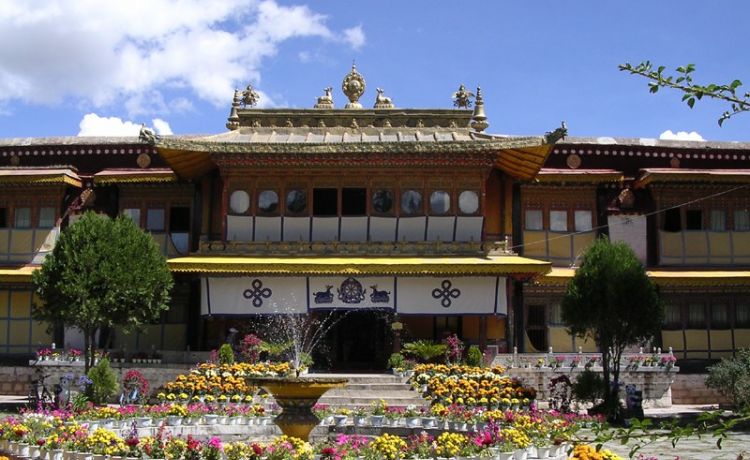 Holy City Lhasa Tour