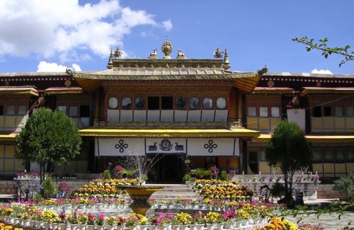 Holy City Lhasa Tour